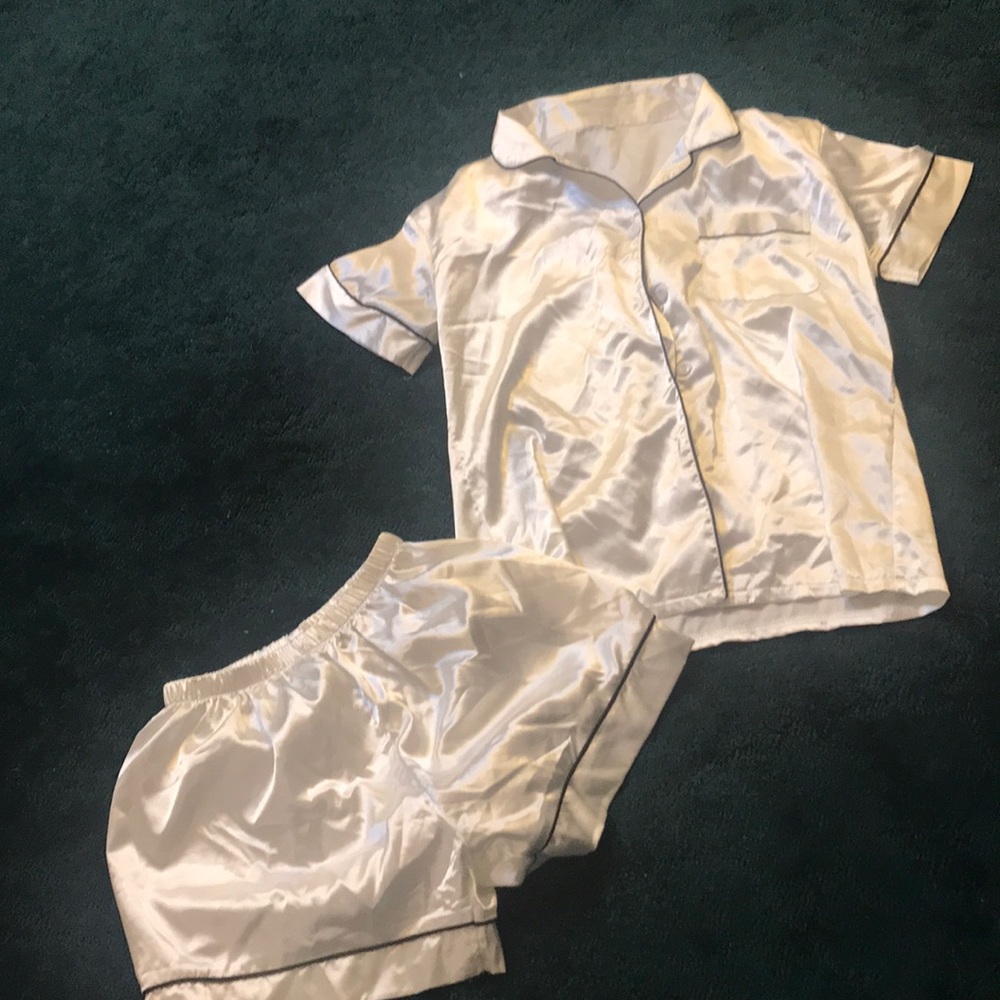 SHEIN Pajama Set